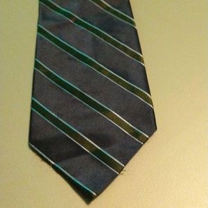 *4/$20 Bundle Deal Closet Cleanout Sale* Nautica Silk Tie